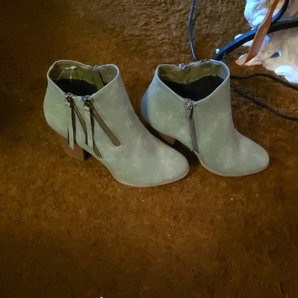 CL by Laundry Sage Ankle Boots - Picture 1 of 1